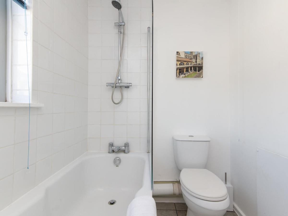 Pass The Keys Bright Modern One Bed Apartment - Bath City Centre Экстерьер фото